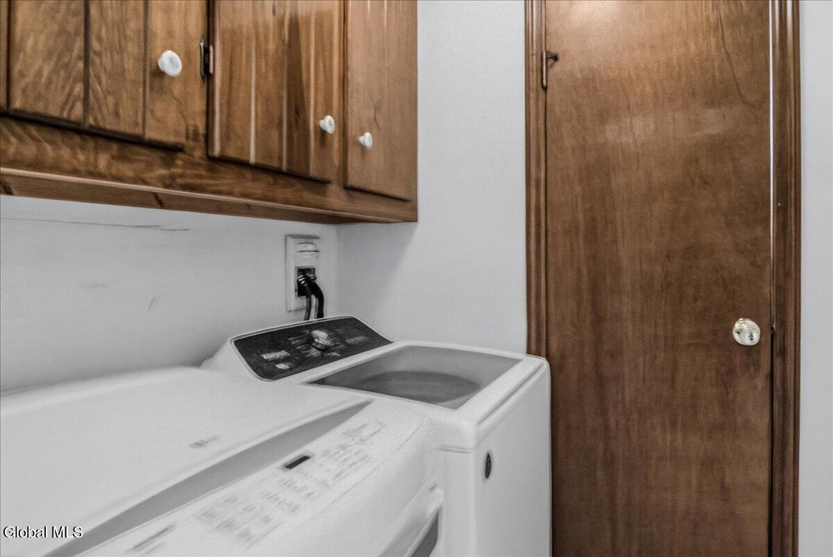 42 Vosburgh Road Halfmoon, NY 12118 - Photo 40 of 58 33-42 VOSBURGH-9