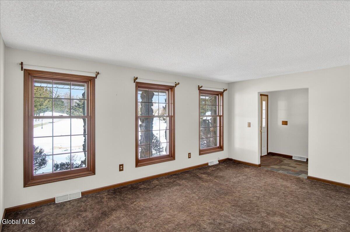 42 Vosburgh Road Halfmoon, NY 12118 - Photo 6 of 58 29-42 VOSBURGH-5