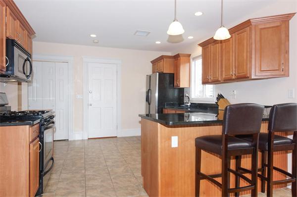 64 Creeley Road, Unit 3 Belmont, MA 02478 - Photo 3 of 20 Gallery Image 3