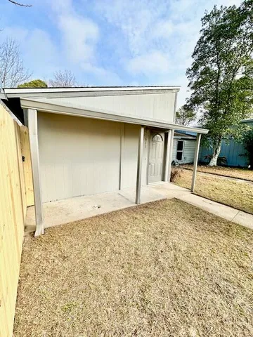 $1,495 | 611 Carnathan Court, Fort Walton Beach, FL 32547