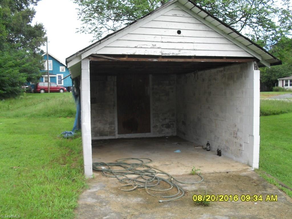 1230 Motor Road Winston-Salem, NC 27105 - Photo 5 of 30 Gallery Image 5