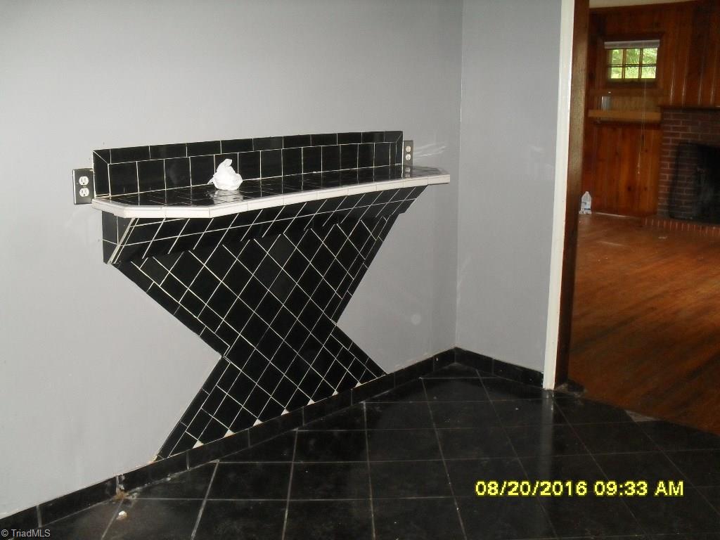 1230 Motor Road Winston-Salem, NC 27105 - Photo 10 of 30 Gallery Image 10