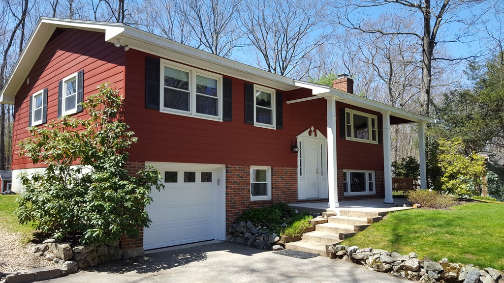 15 Stage Coach Road Boxford, MA 01921 - Photo 2 of 29 a front view of a house with a yard