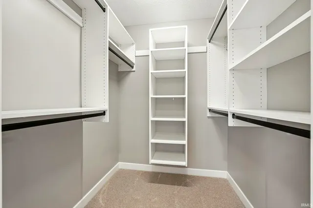 $389,900 | 1216 Switchfoot Drive, Huntertown, IN 46748