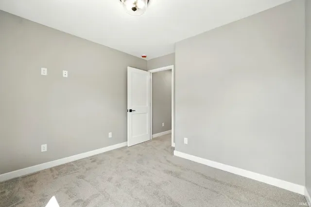 $389,900 | 1216 Switchfoot Drive, Huntertown, IN 46748