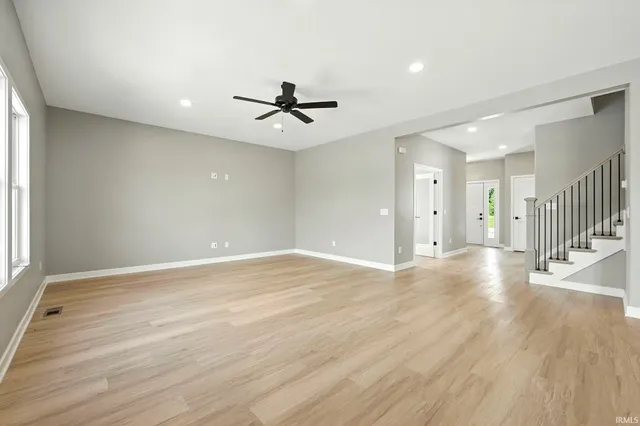 $389,900 | 1216 Switchfoot Drive, Huntertown, IN 46748