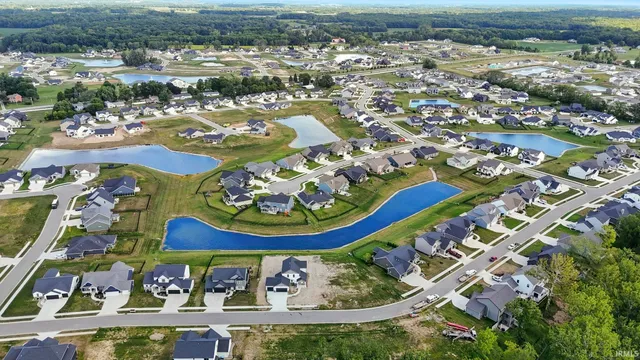 $389,900 | 1216 Switchfoot Drive, Huntertown, IN 46748