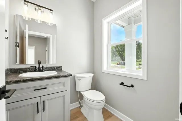 $389,900 | 1216 Switchfoot Drive, Huntertown, IN 46748