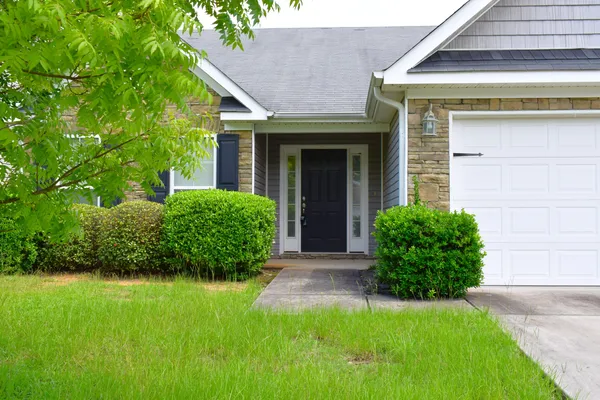 $2,000 | 253 High Meadows Circle, Grovetown, GA 30813