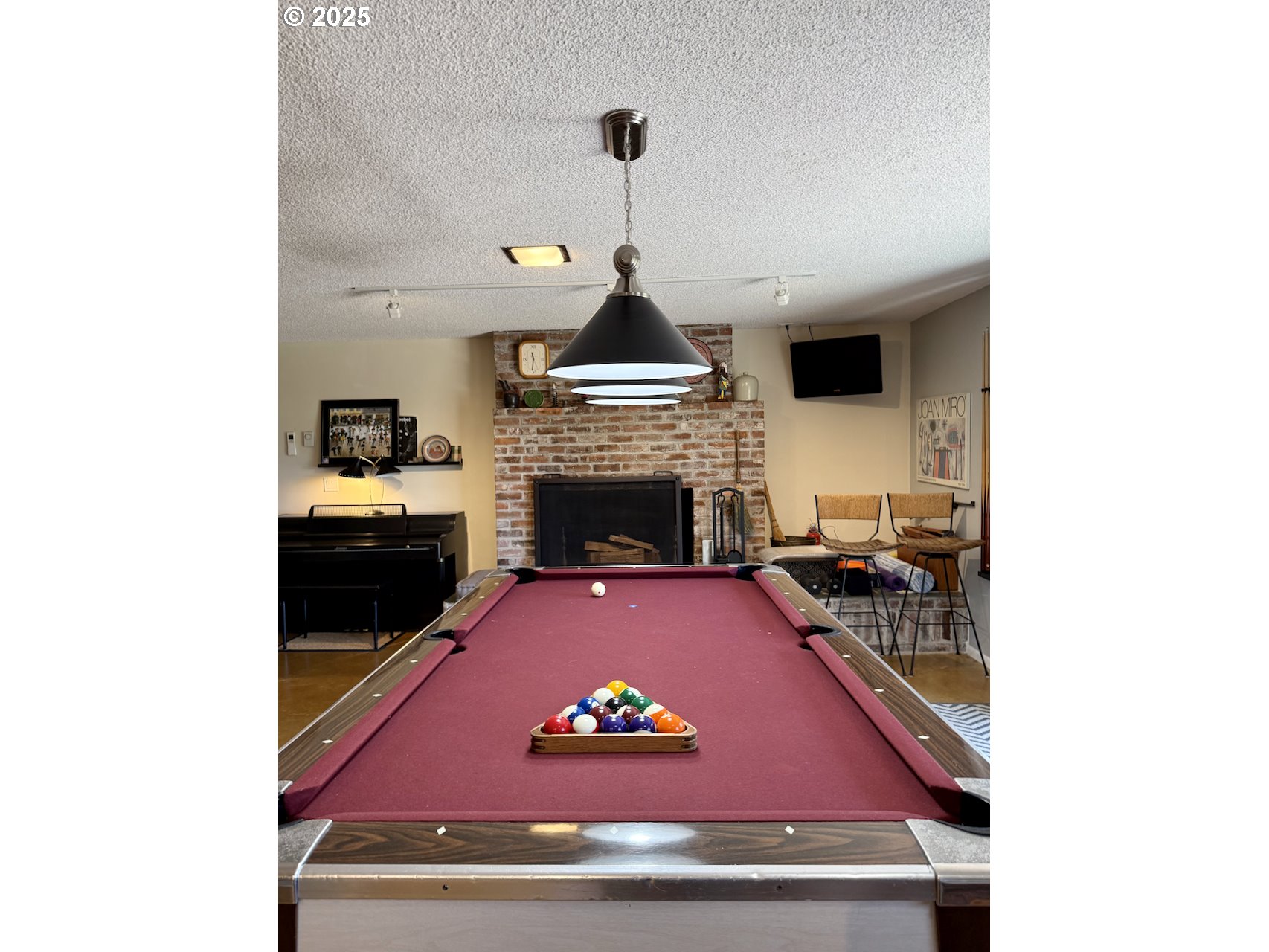 2203 Lorane Highway Eugene, OR 97405 - Photo 37 of 46 a living room with furniture and a fireplace