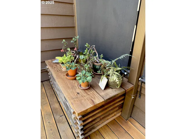 $935,000 | 2203 Lorane Highway, Eugene, OR 97405