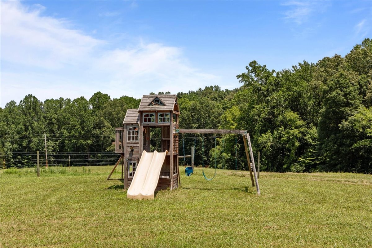 4251 Spring Valley Road Cumberland City, TN 37050 - Photo 43 of 67