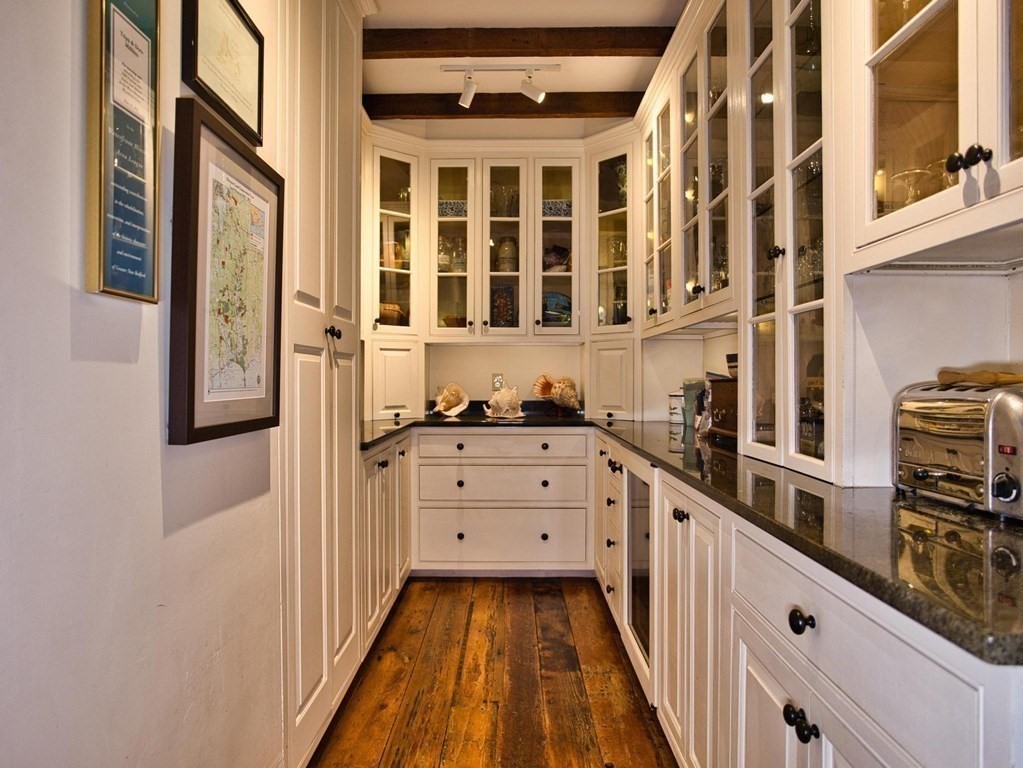 1541 Main Road Westport, MA 02790 - Photo 15 of 29