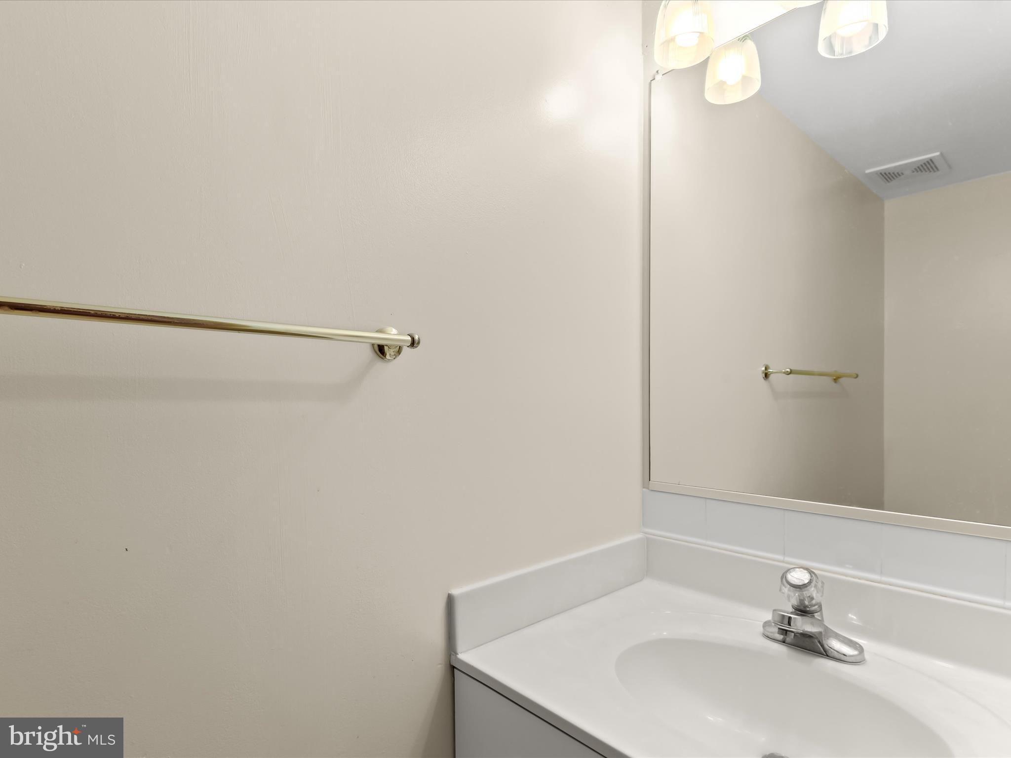 6166 Good Hunters Ride Columbia, MD 21045 - Photo 24 of 60 Powder Room