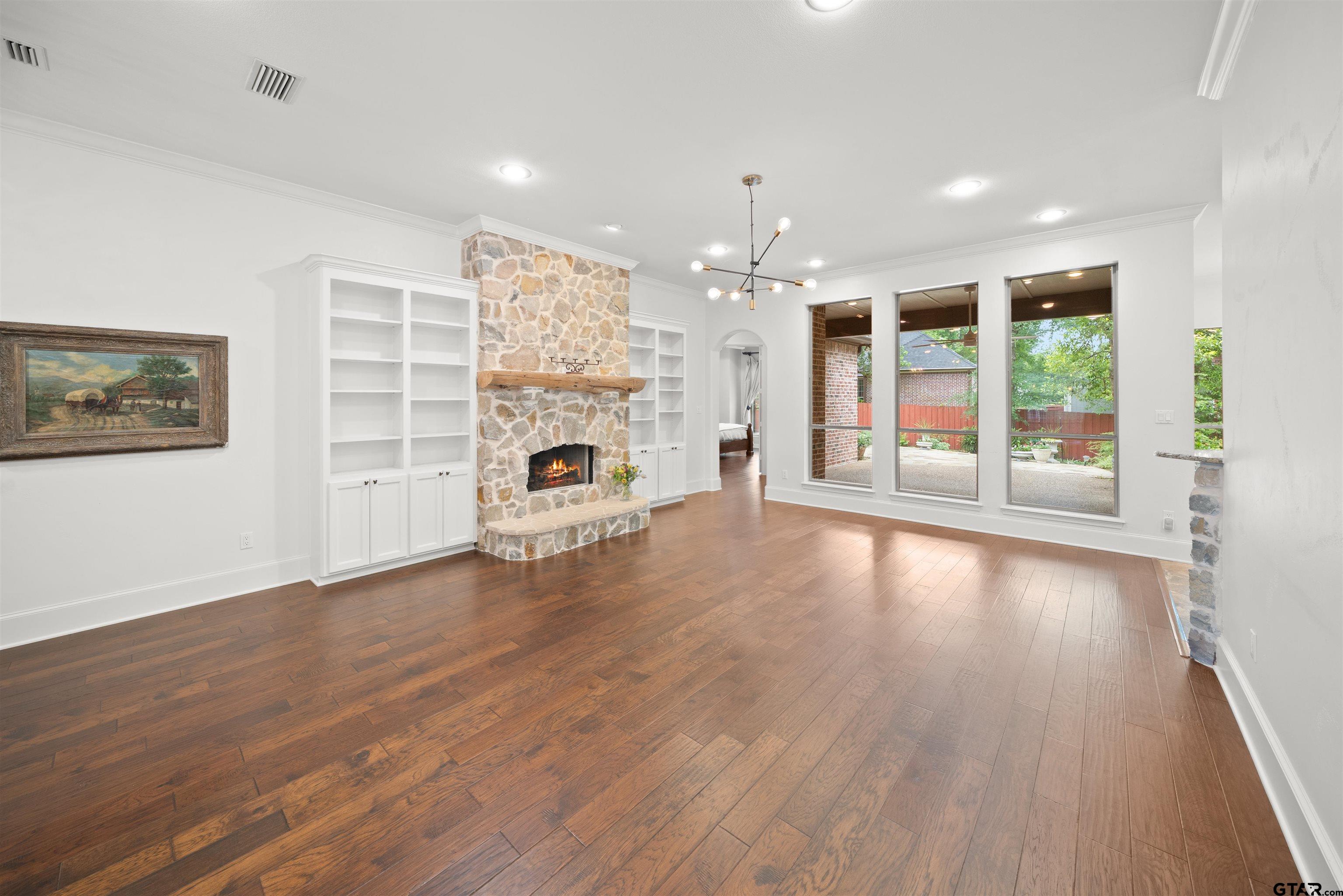614 Tryon Court Tyler, TX 75703 - Photo 3 of 46