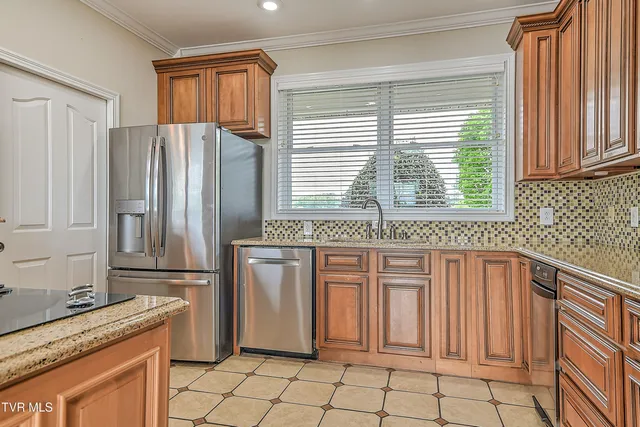 $749,900 | 260 Dominique Lane, Greeneville, TN 37743