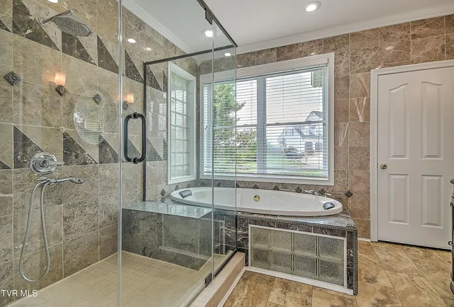 $749,900 | 260 Dominique Lane, Greeneville, TN 37743