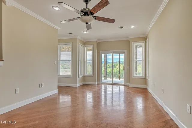 $749,900 | 260 Dominique Lane, Greeneville, TN 37743