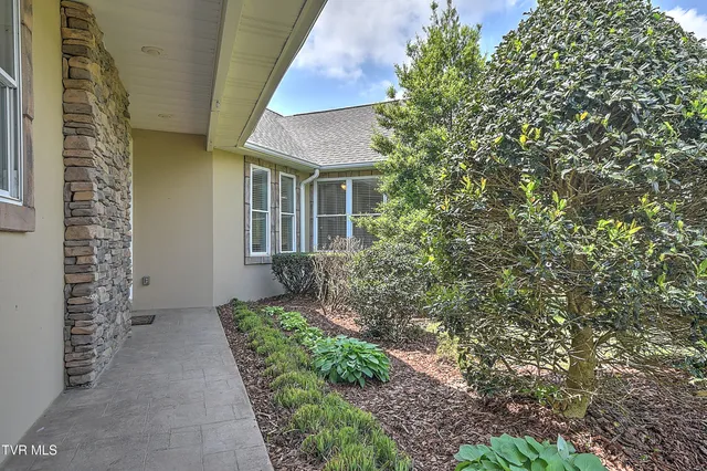 $749,900 | 260 Dominique Lane, Greeneville, TN 37743