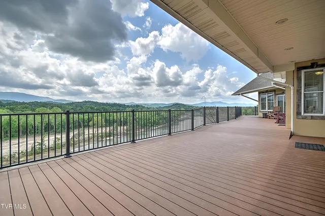 $749,900 | 260 Dominique Lane, Greeneville, TN 37743