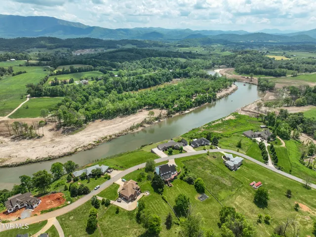 $749,900 | 260 Dominique Lane, Greeneville, TN 37743