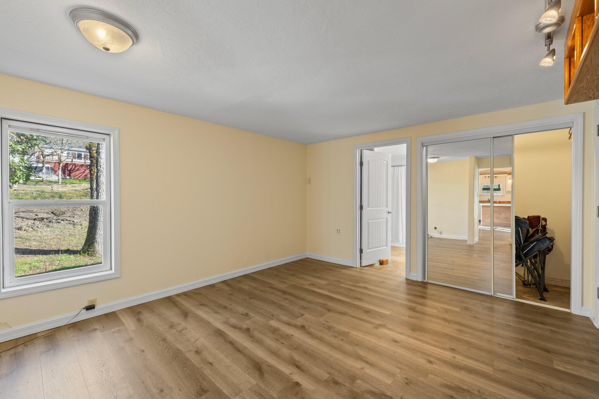 365 Old Ferry Road Shady Cove, OR 97539 - Photo 10 of 21 bedroom