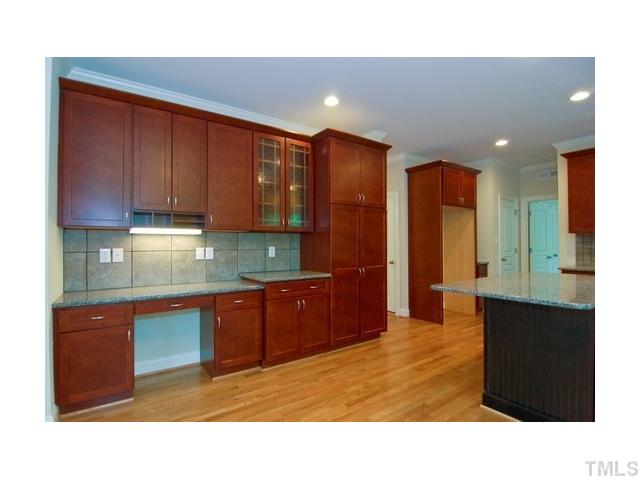 201 Weldon Ridge Drive Durham, NC 27705 - Photo 4 of 12 Gallery Image 4