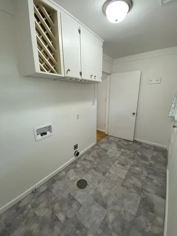 $1,675 | 706 North Lincoln Street, Fredericksburg, TX 78624