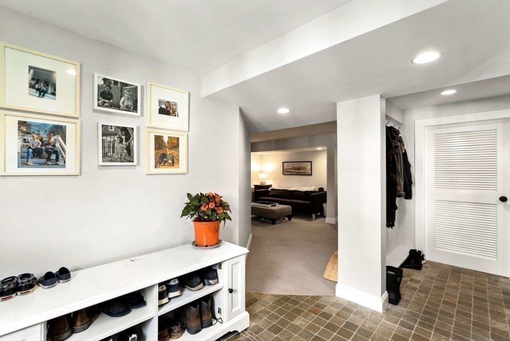 62 Avalon Road Milton, MA 02186 - Photo 11 of 28 Gallery Image 11