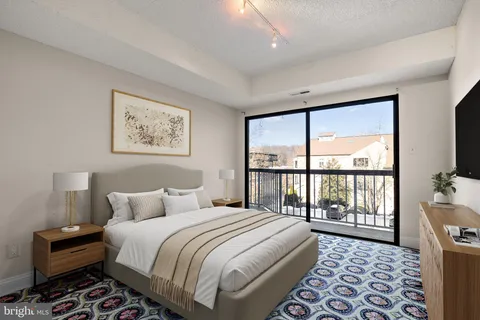 $295,000 | 1704 North Park Drive, Unit 205, Wilmington, DE 19806