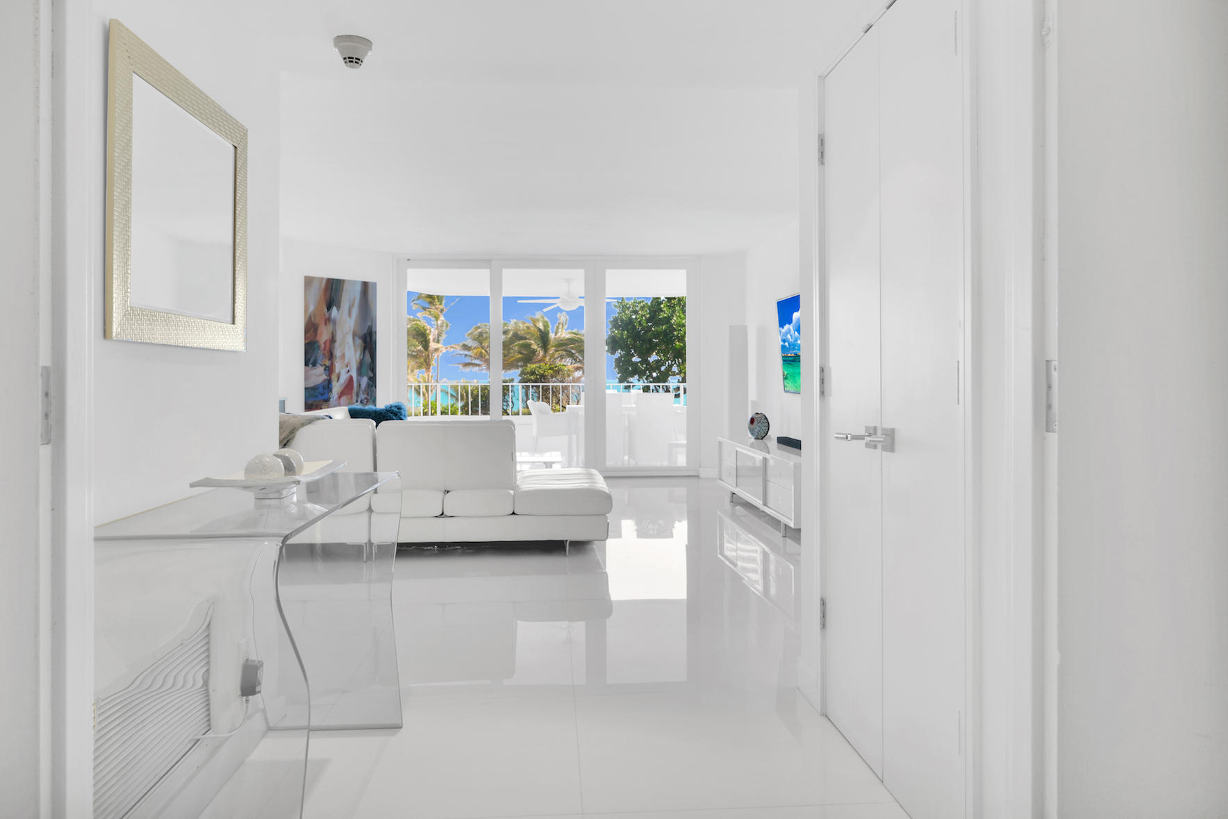 550 South Ocean Boulevard, Unit 305 Boca Raton, FL 33432 - Photo 14 of 41 FOYER