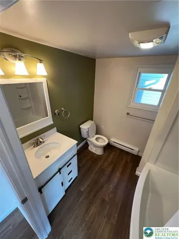 $1,800 | 588 Mauch Chunk Road, Palmerton, PA 18071