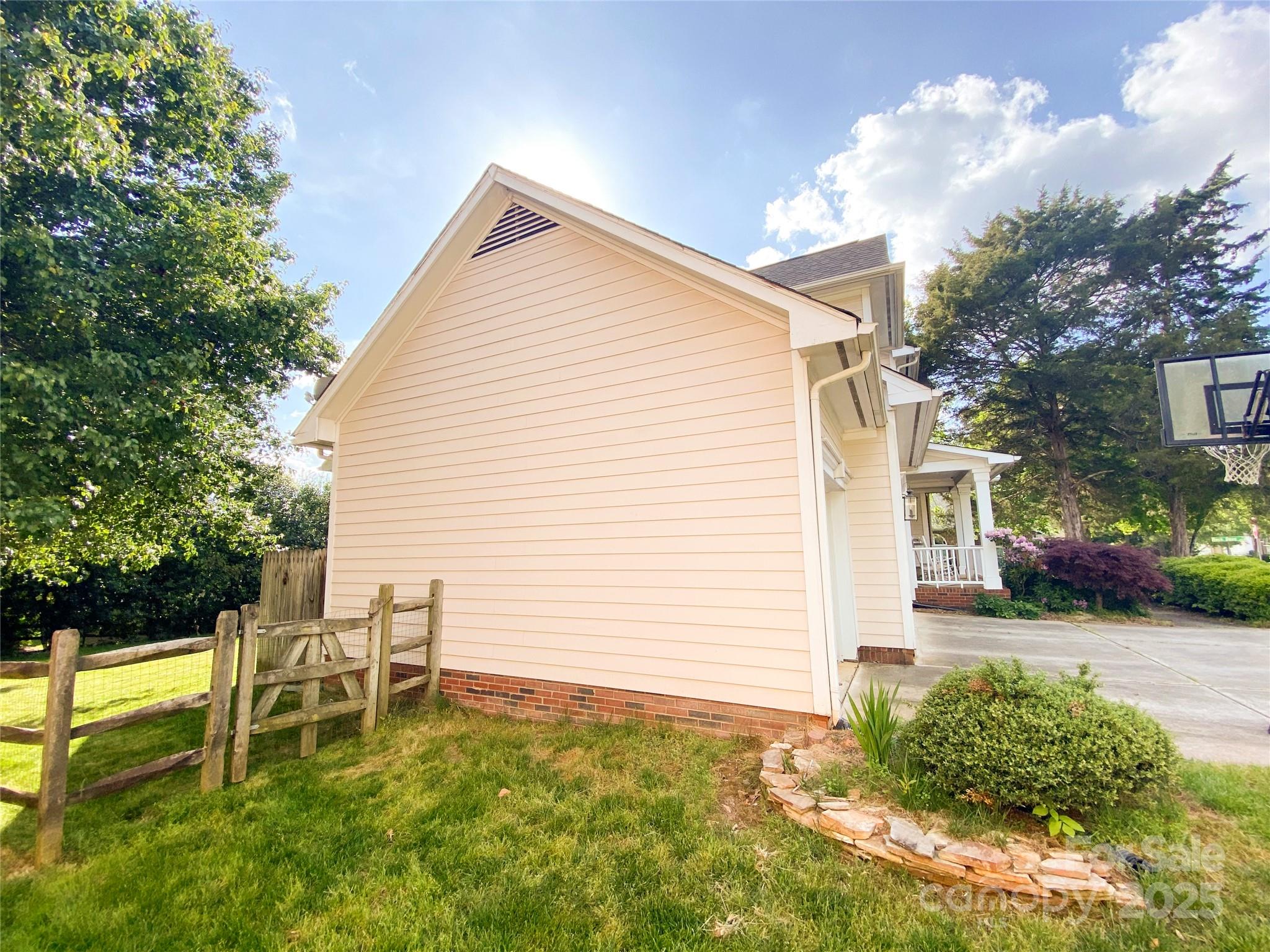 10804 Back Ridge Road Charlotte, NC 28277 - Photo 4 of 24 Gallery Image 4