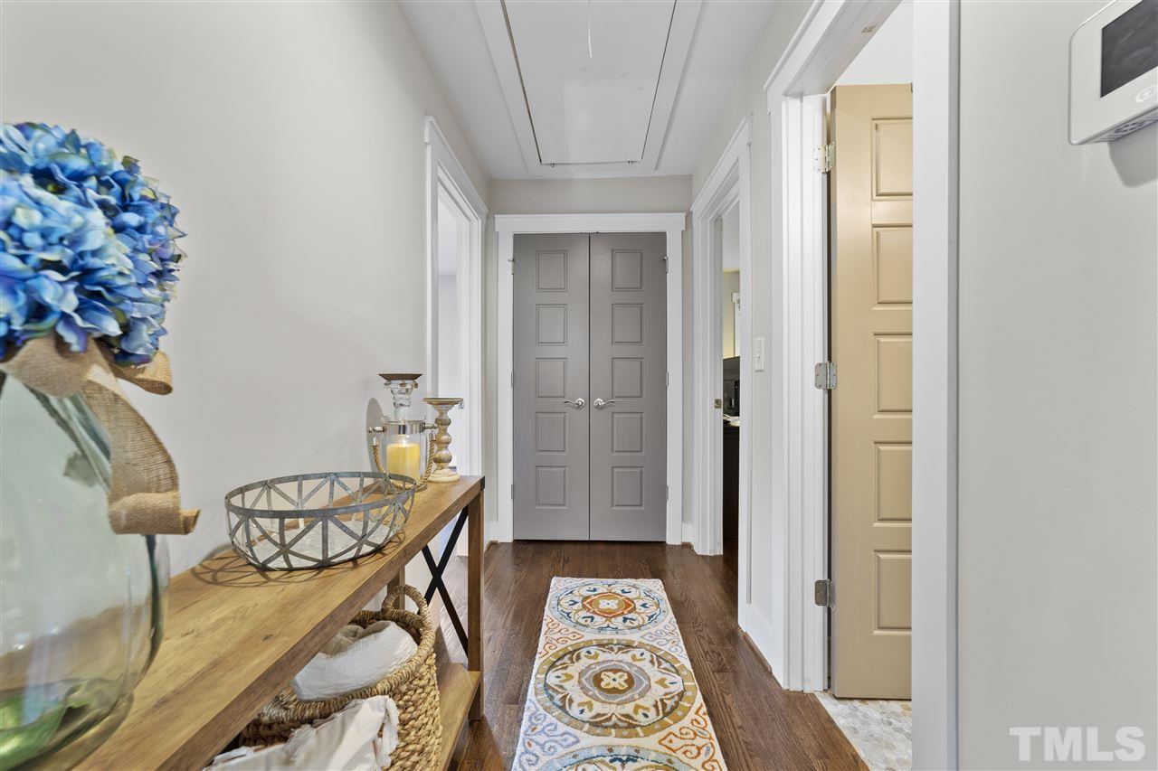 615 Glascock Street Raleigh, NC 27604 - Photo 6 of 29