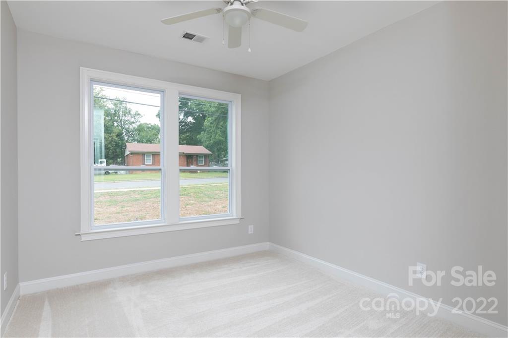 4700 Springview Road Charlotte, NC 28213 - Photo 14 of 21 Gallery Image 14