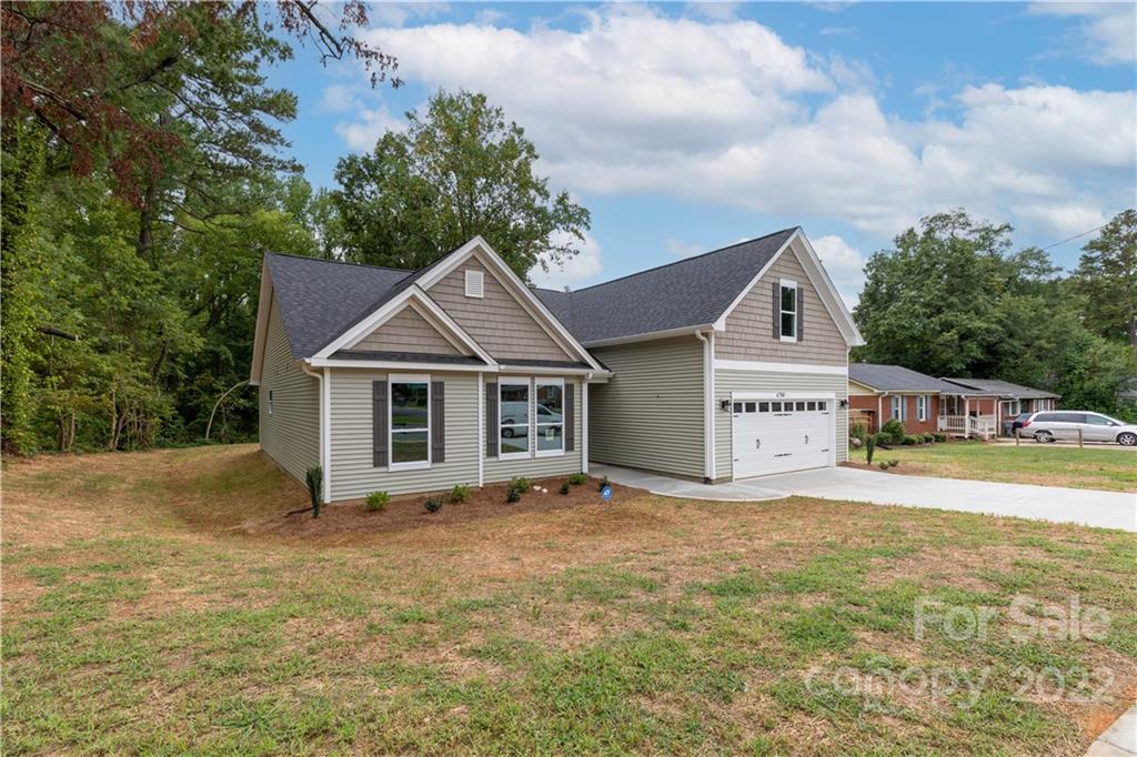 4700 Springview Road Charlotte, NC 28213 - Photo 2 of 21 Gallery Image 2