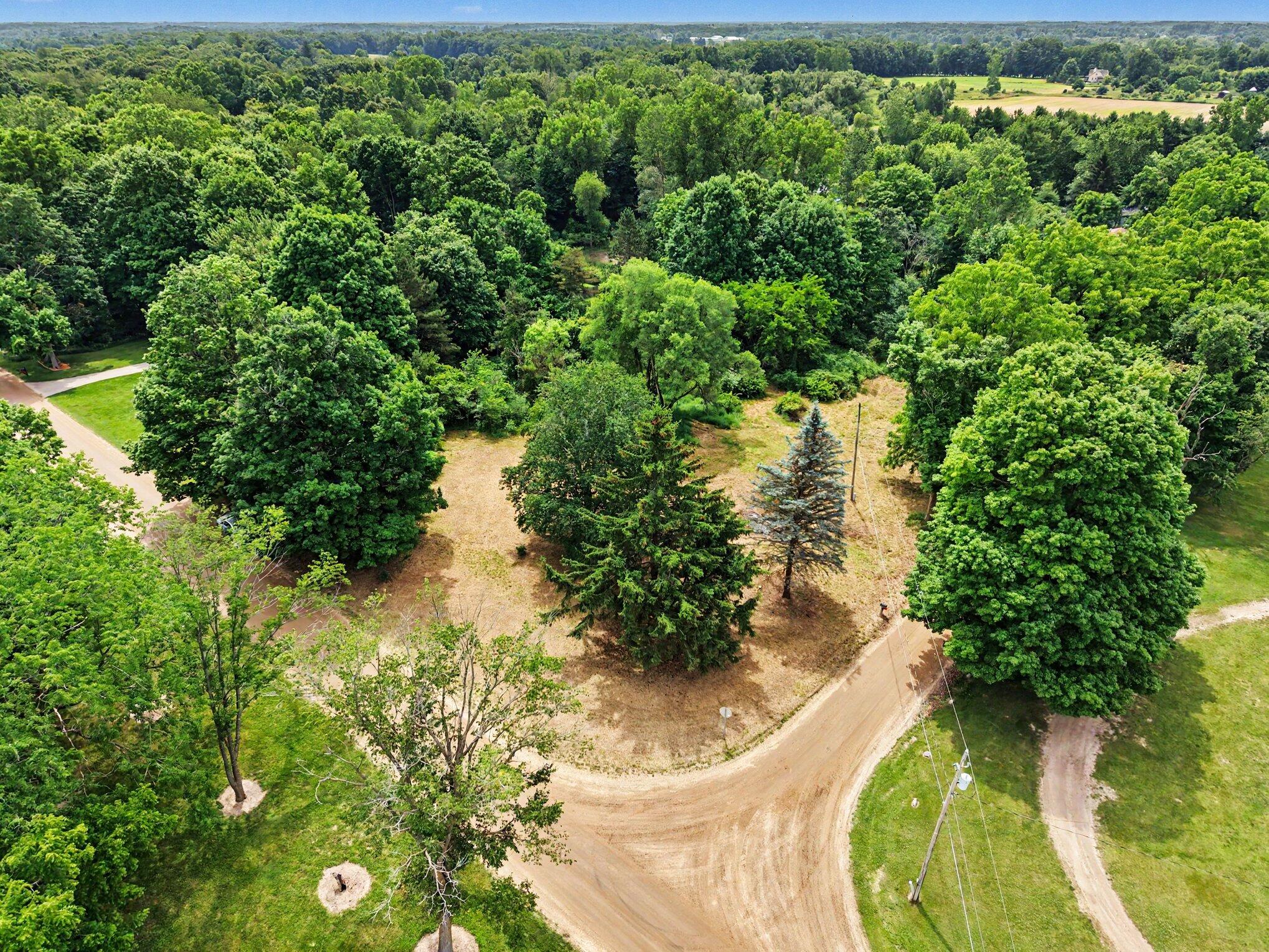 491 Peterson Road Ionia, MI 48846 - Photo 17 of 22 016_file_5477
