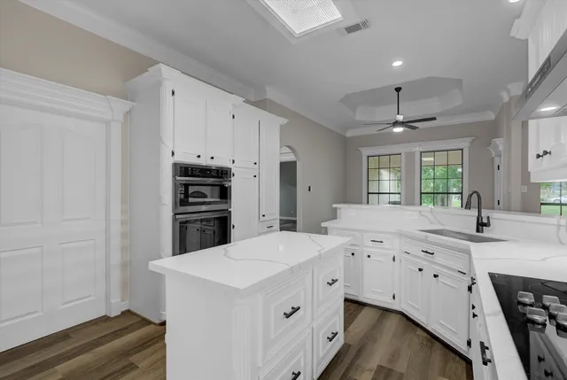 $379,900 | 112 Washington Avenue, Clute, TX 77531