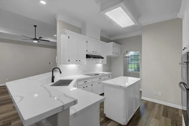 $379,900 | 112 Washington Avenue, Clute, TX 77531