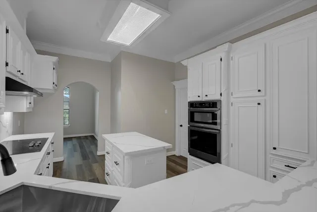 $379,900 | 112 Washington Avenue, Clute, TX 77531