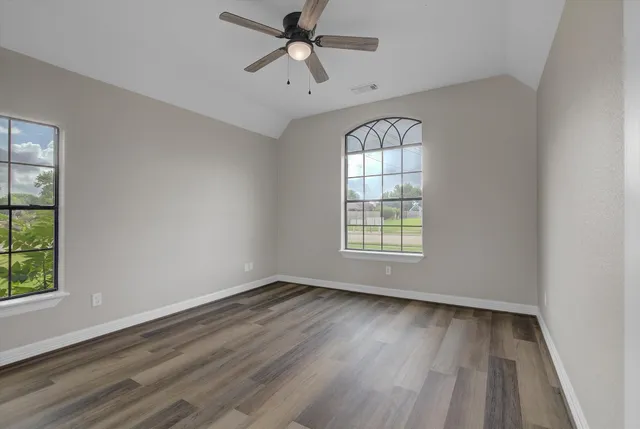 $379,900 | 112 Washington Avenue, Clute, TX 77531