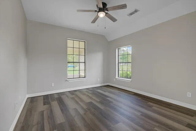 $379,900 | 112 Washington Avenue, Clute, TX 77531