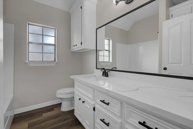 $379,900 | 112 Washington Avenue, Clute, TX 77531