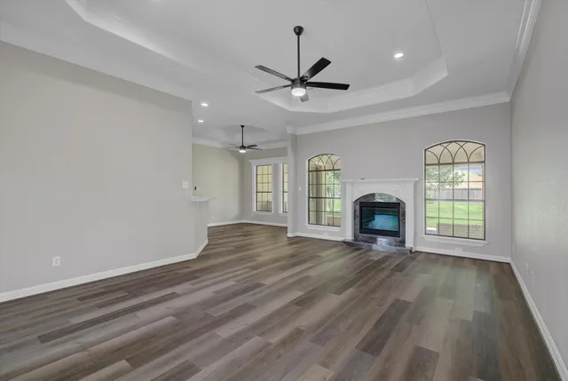 $379,900 | 112 Washington Avenue, Clute, TX 77531