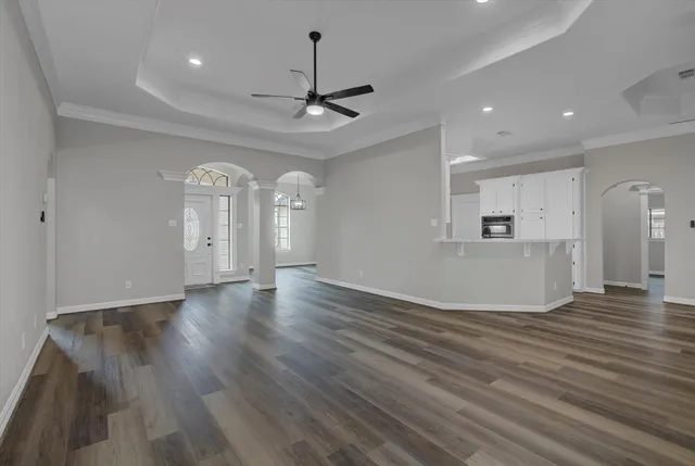 $379,900 | 112 Washington Avenue, Clute, TX 77531