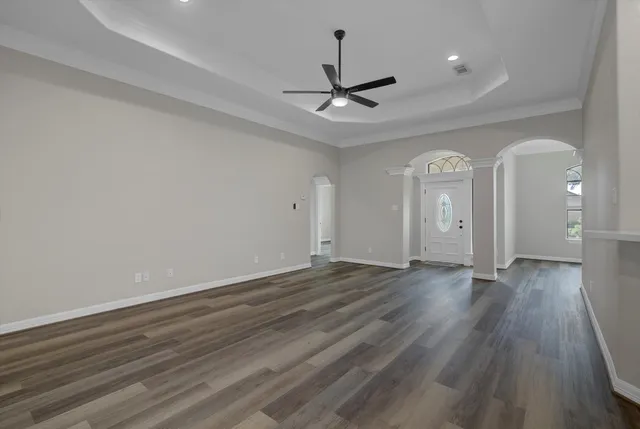 $379,900 | 112 Washington Avenue, Clute, TX 77531