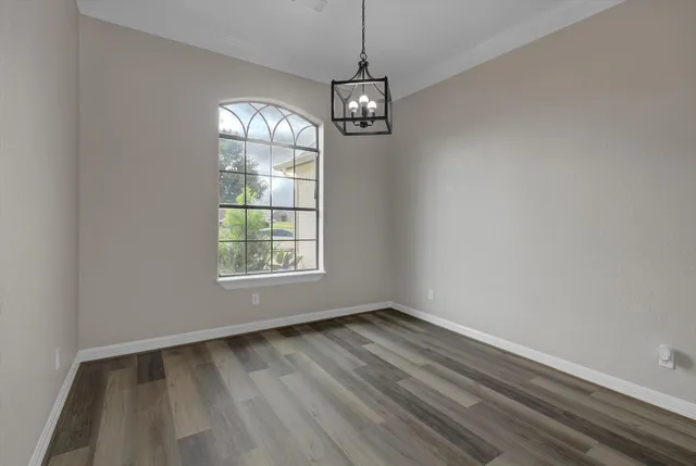 $379,900 | 112 Washington Avenue, Clute, TX 77531