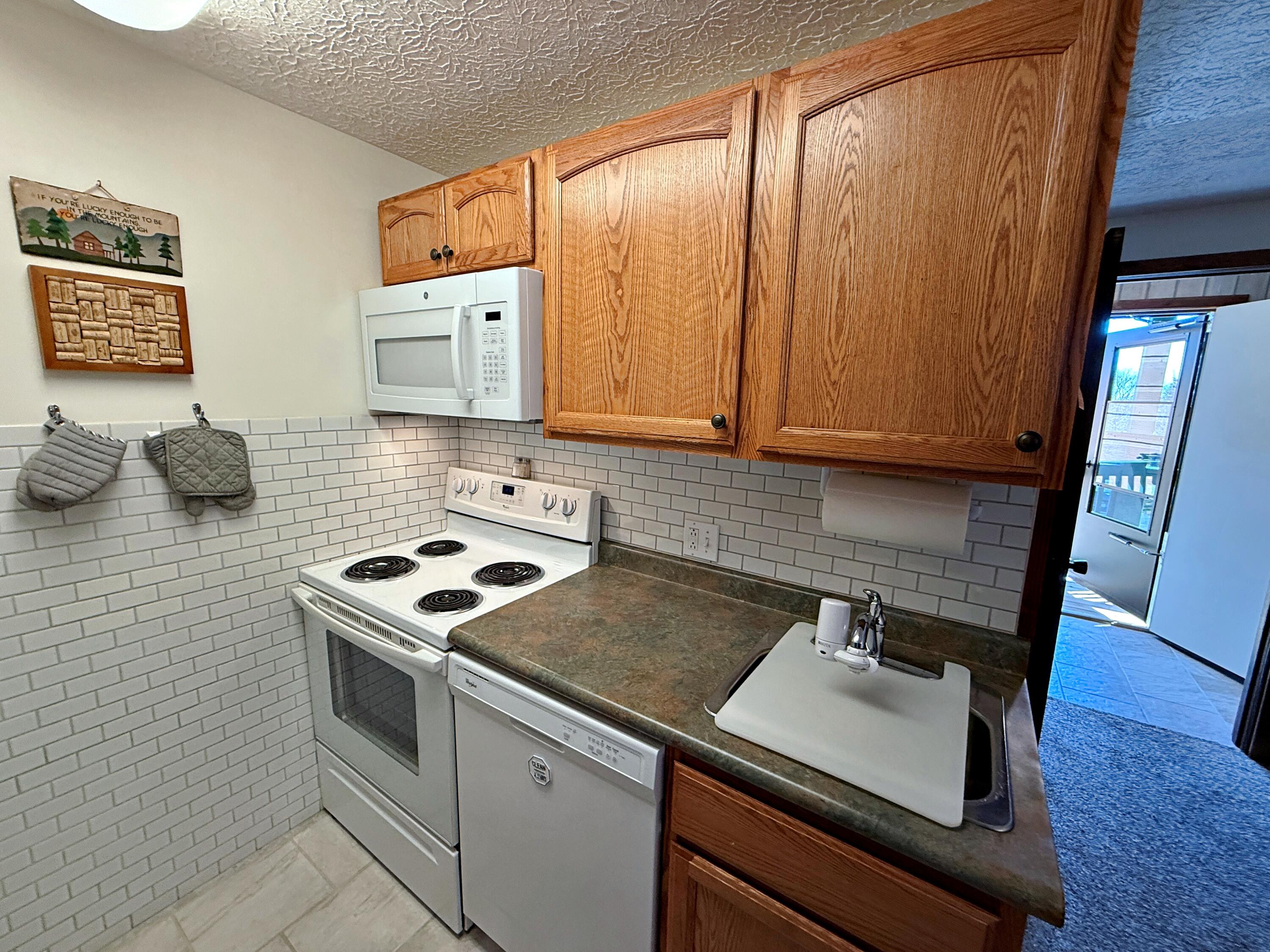 58 Ridgewood Street Snowshoe, WV 26209 - Photo 16 of 29 Gallery Image 16
