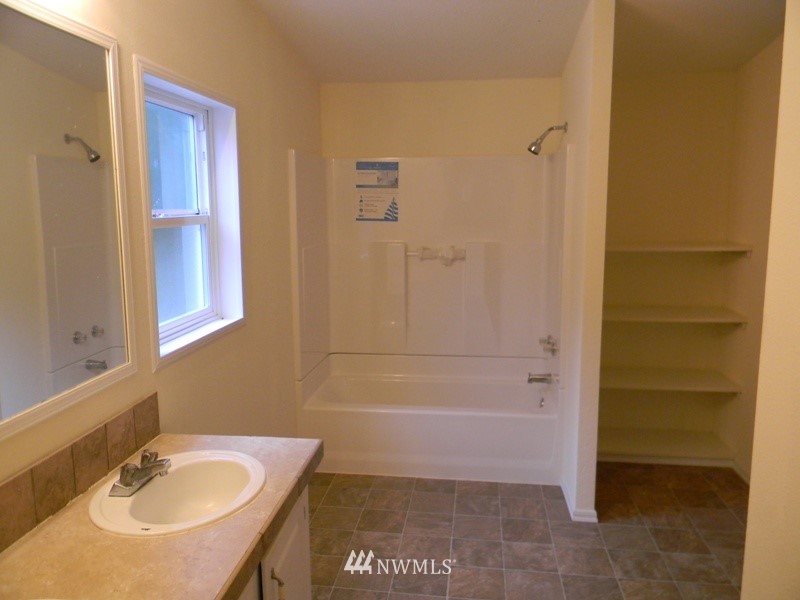 3569 Newberg Road Sedro-Woolley, WA 98284 - Photo 20 of 23 Gallery Image 20