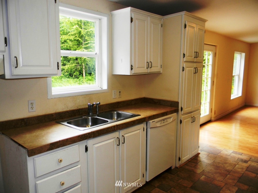 3569 Newberg Road Sedro-Woolley, WA 98284 - Photo 7 of 23 Gallery Image 7